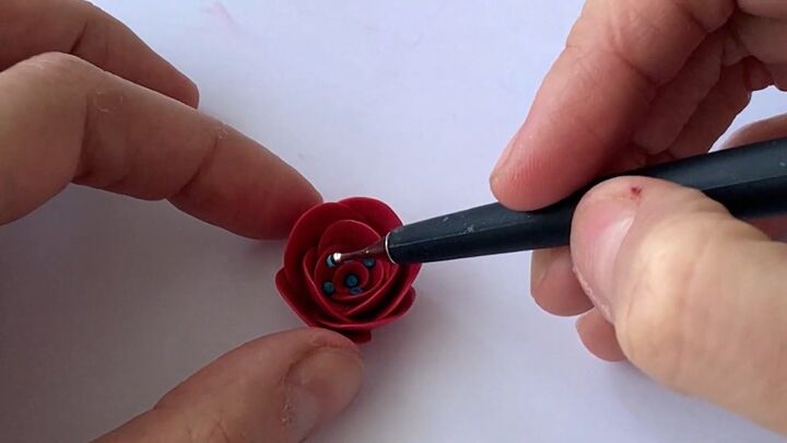 how to make beautiful colorful clay flowers, Decorating the flower
