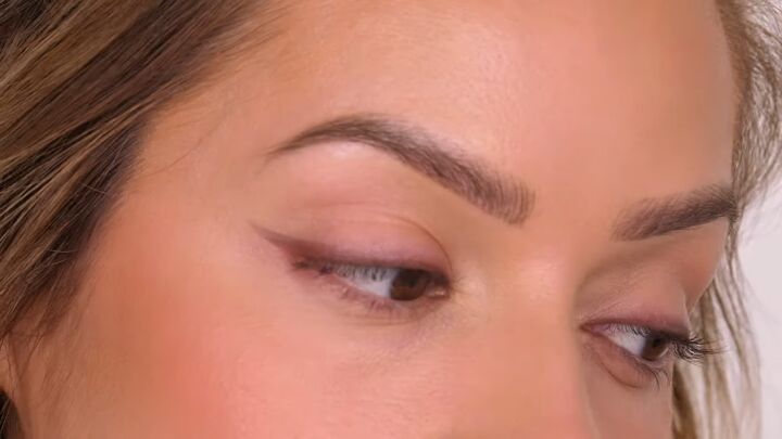easy soft winged eyeliner tutorial, Completed soft winged eyeliner look
