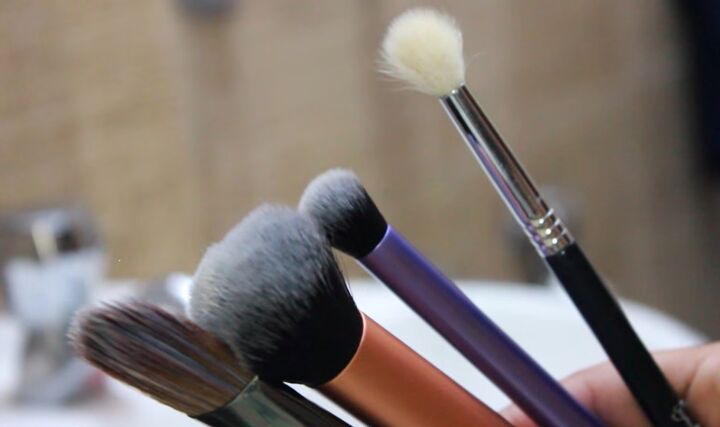 effective tips on how to wash and dry wet makeup brushes fast, Clean makeup brushes
