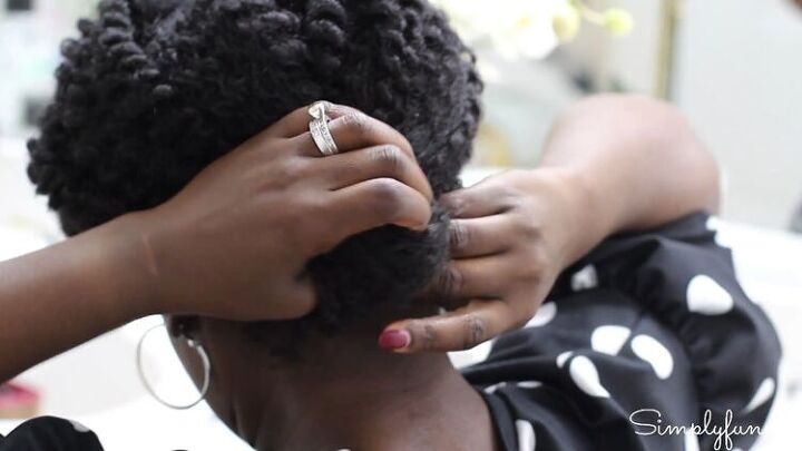 easy 3 method tutorial on how to preserve a twist out, Collecting hair into bun for low bun method
