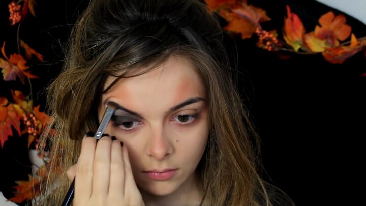 easy halloween jack o lantern makeup tutorial, Applying black eyeshadow