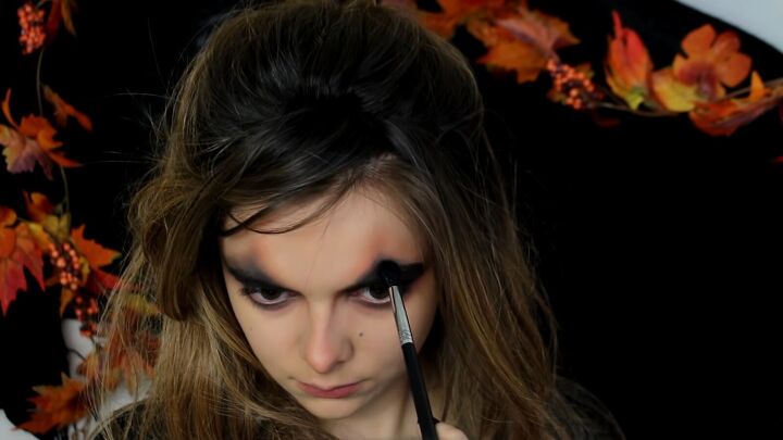 easy halloween jack o lantern makeup tutorial, Blending