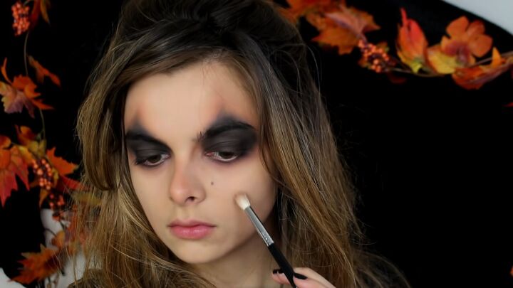 easy halloween jack o lantern makeup tutorial, Drawing outline