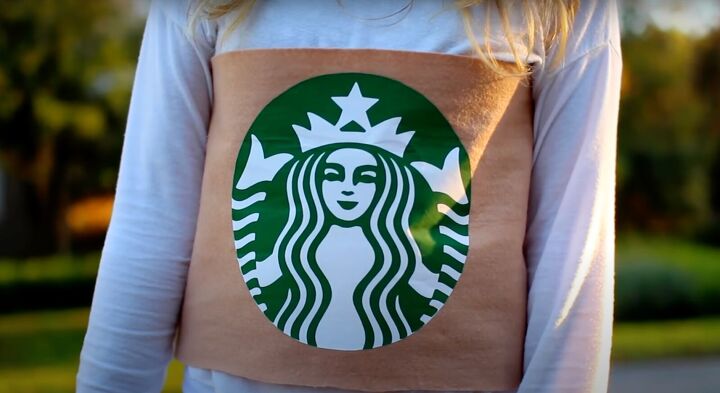 diy starbucks costume for halloween, Starbucks logo in center of felt costume