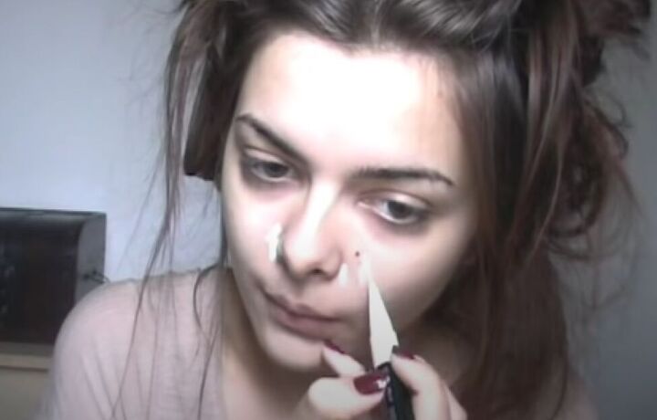 mrs lovett makeup tutorial for halloween, Applying concealer