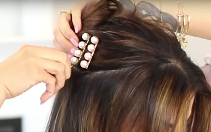 6 easy heatless hairstyles to try at home, Adding hair accessories
