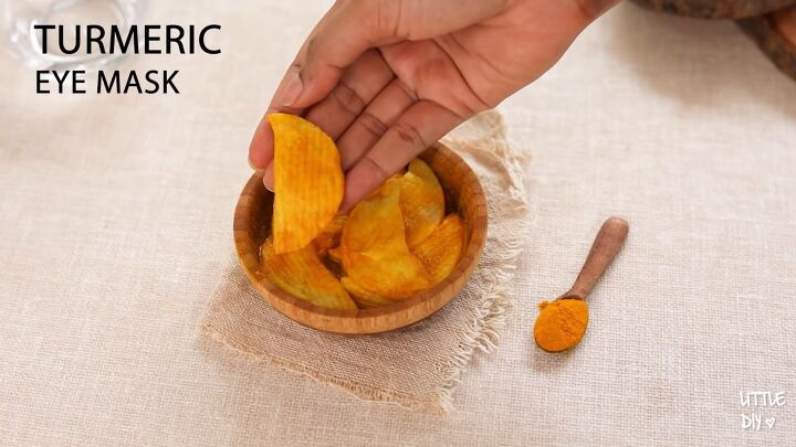 easy diy under eye patches from ingredients you already have, Completed turmeric eye mask