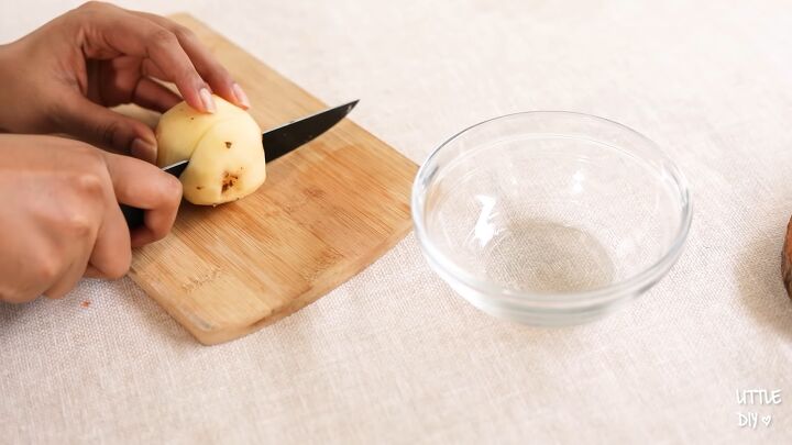 easy diy under eye patches from ingredients you already have, Slicing a potato