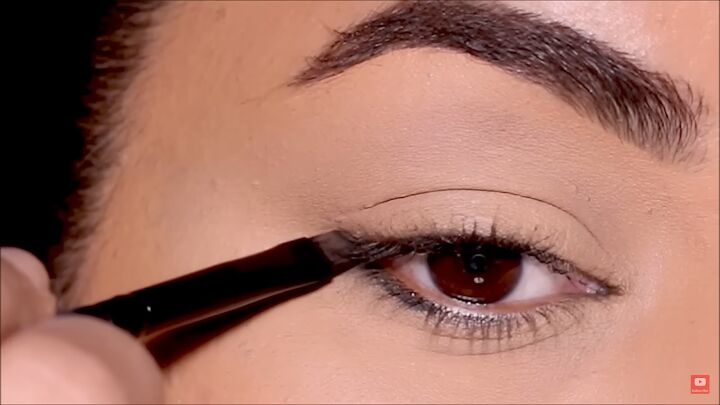 how to create stunning eyeliner looks for hooded eyes, Applying black eyeshadow
