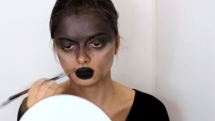 harry potter dementor costume makeup for halloween, Adding highlight