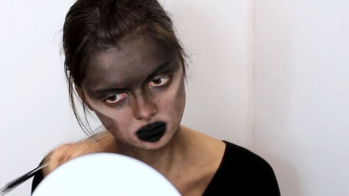 harry potter dementor costume makeup for halloween, Adding intensity