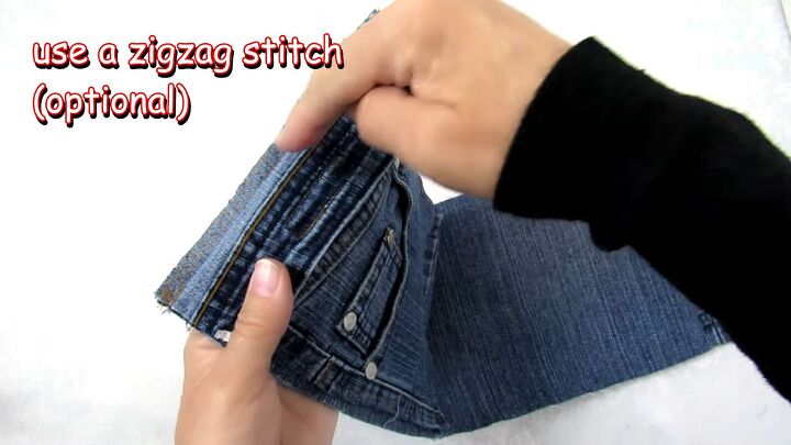 easy diy denim purse tutorial, Stitching the denim