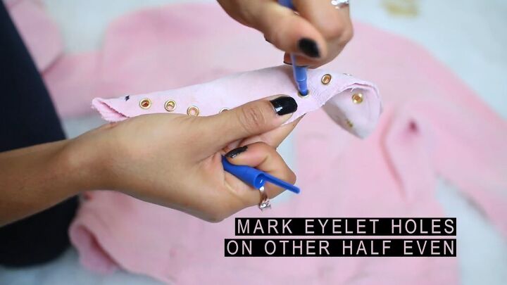 flirty heart jacket tutorial, Marking eyelet holes