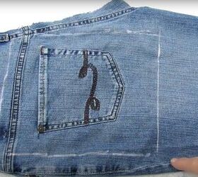 This might be the easiest and cutest way to upcycle your jeans we've seen so far