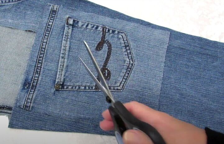 diy purse from old jeans tutorial, Cutting jeans for DIY purse