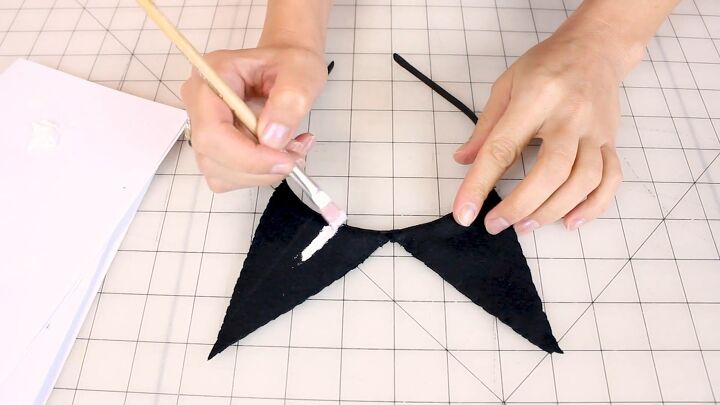 diy halloween cat costume from supplies you already own, Painting the cat ears