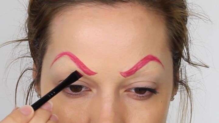glamorous clown makeup tutorial for halloween, Drawing on brows