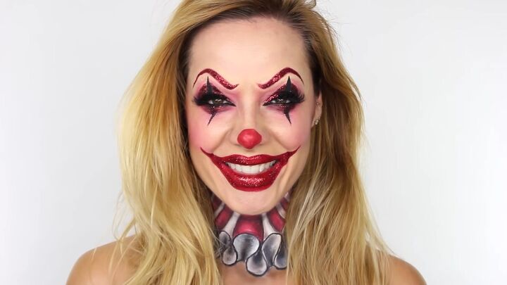 glamorous clown makeup tutorial for halloween, Painted nose