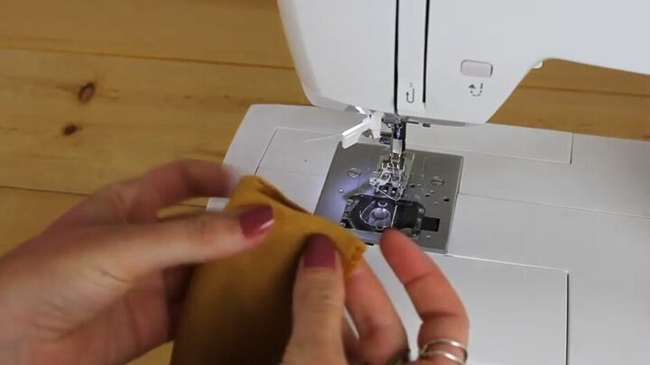how to make a scrunchie from leftover material, Folding velvet