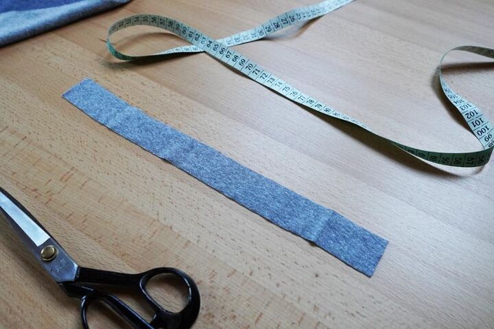 how to sew a balaclava, KNIT STRIP FOR THE HEM