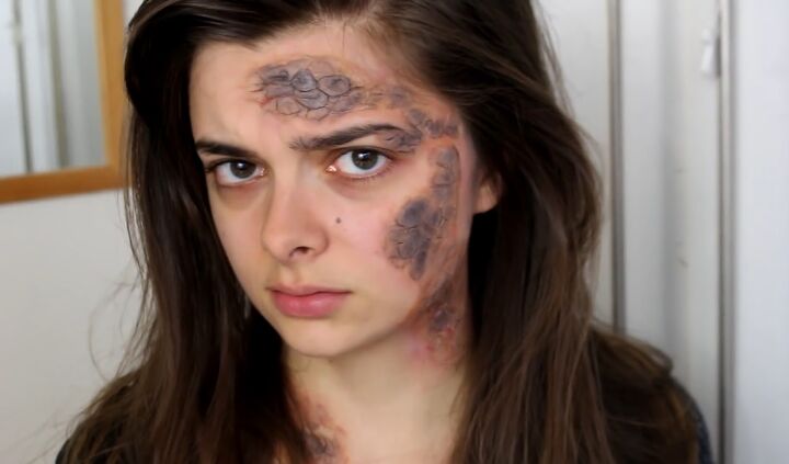 gruesome game of thrones makeup tutorial, Game of Thrones Greyscale makeup