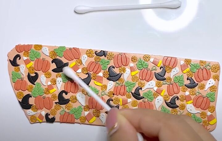 adorable polymer clay pumpkin earrings tutorial, Cleaning design