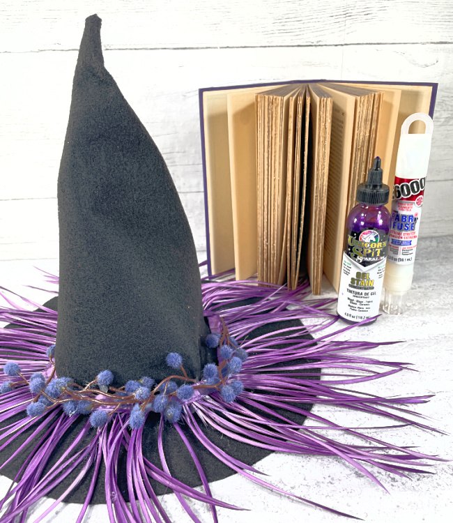 felt witch hat diy with dyed feathers, Felt Witch Hat DIY with Dyed Feathers