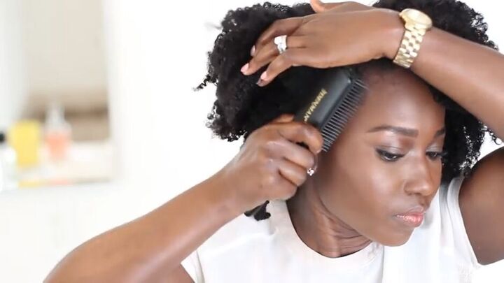 easy tutorial how to do a twist out on natural hair, Brushing hair