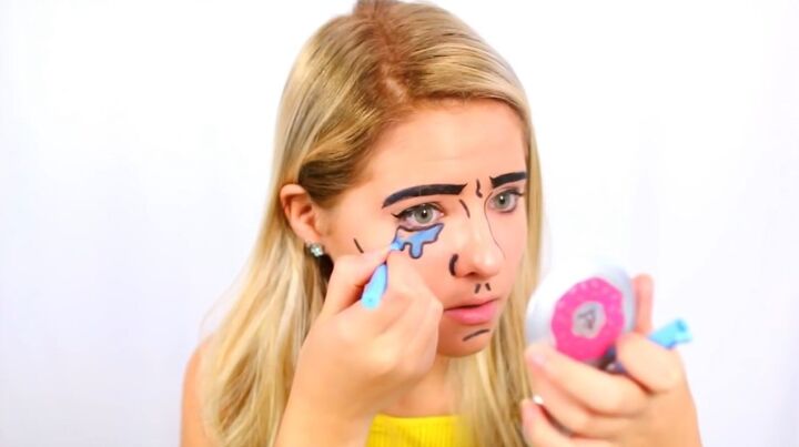 3 cute and easy snapchat halloween costumes, Drawing teardrop