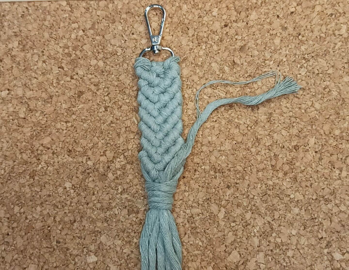 make your own diy keychain macrame mermaid tail keyring