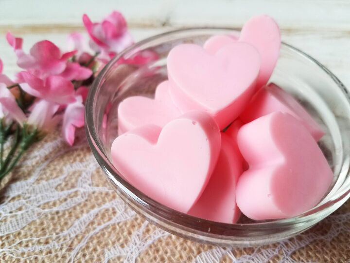 homemade strawberry scented mini heart soaps, Homemade Strawberry Scented Mini Heart Soaps