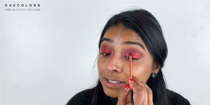 how to do glamorous red skull makeup for halloween, Adding glitter