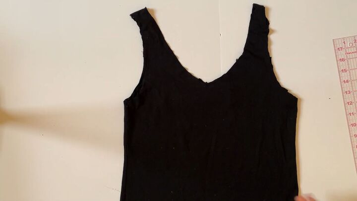 how to make a super cute bag out of a tank top, Cleaning up the edges