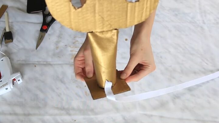 cute and affordable halloween doll costume, Making the wind up key