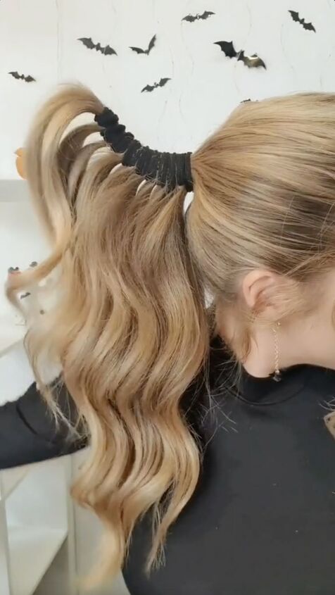the perfect halloween ponytail