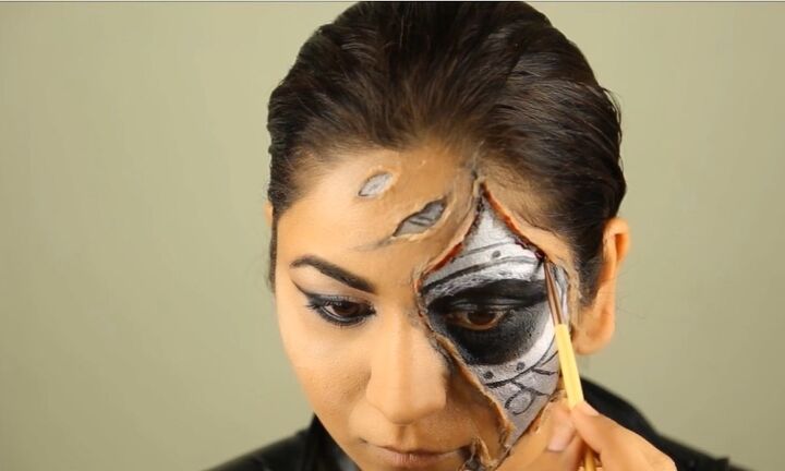 awesome terminator genisys inspired makeup tutorial for halloween, Adding detail