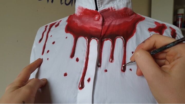 easy billie eilish blood drip shirt tutorial, Adding white highlights