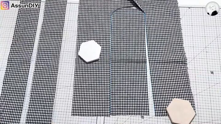 how to make a cute tie front crop top, Cutting out rounded rectangle