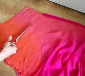 incredible dress transformation tutorial, Cutting fabric