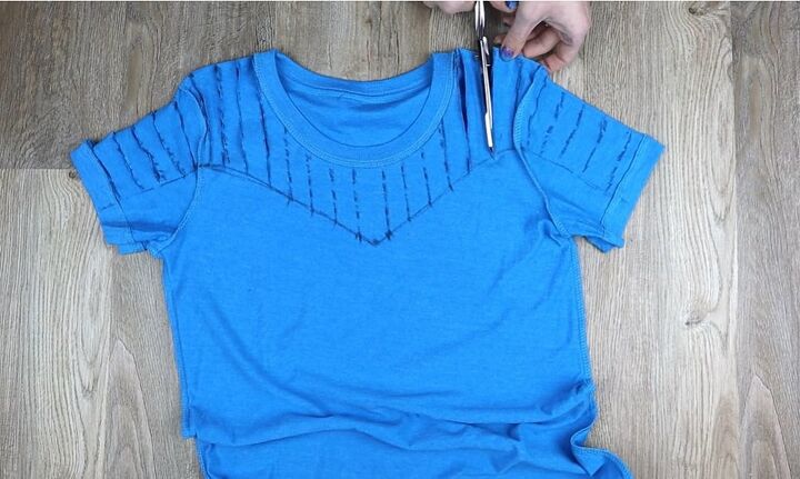 3 Super Easy DIY T-shirt Cutting Ideas | Upstyle
