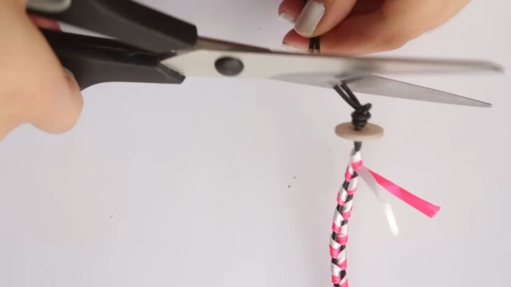 5 super cute diy leather friendship bracelet ideas, Cutting excess cord