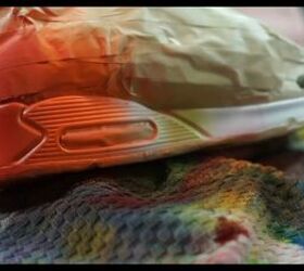 how to create awesome multicolor sneakers, Spraying the shoe