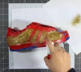 how to make unique glitter sneakers, Spraying glue