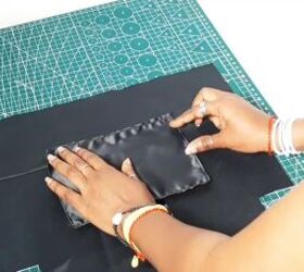 learn how to make a ruffle tote bag with this step by step tutorial, How fabric should lay