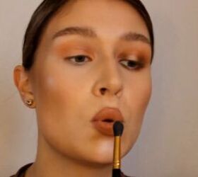 easy halo eye makeup tutorial, Blowing eyeshadow brush