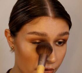 easy halo eye makeup tutorial, Brushing away fallout
