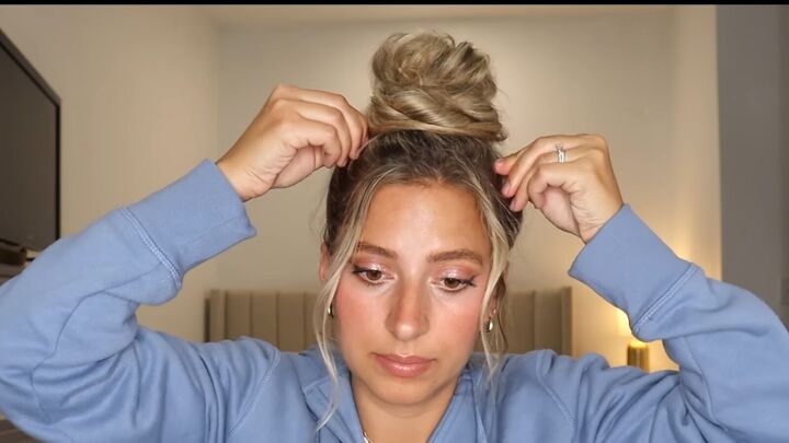 Lumpy Buns 4 Pretty Messy High Bun Hairstyle Ideas | Upstyle