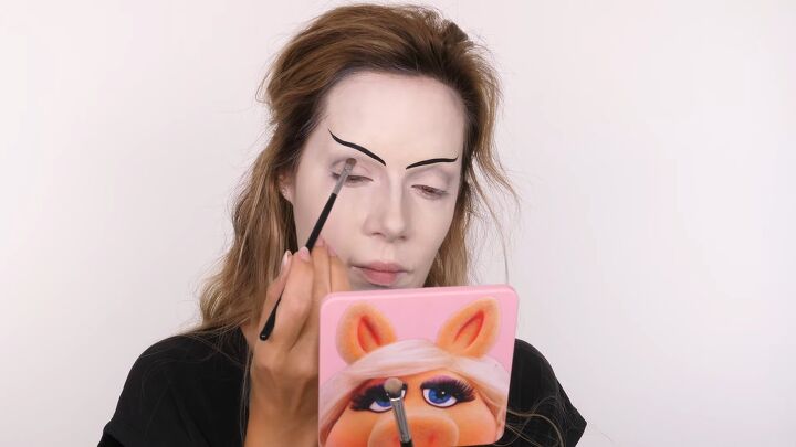 halloween bride of frankenstein makeup tutorial, Defining eye socket
