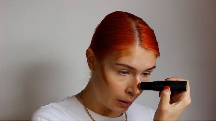 easy 9 step minimal makeup tutorial, Applying contour