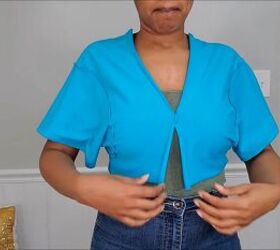 how to make a stylish crop top, Pinning the center